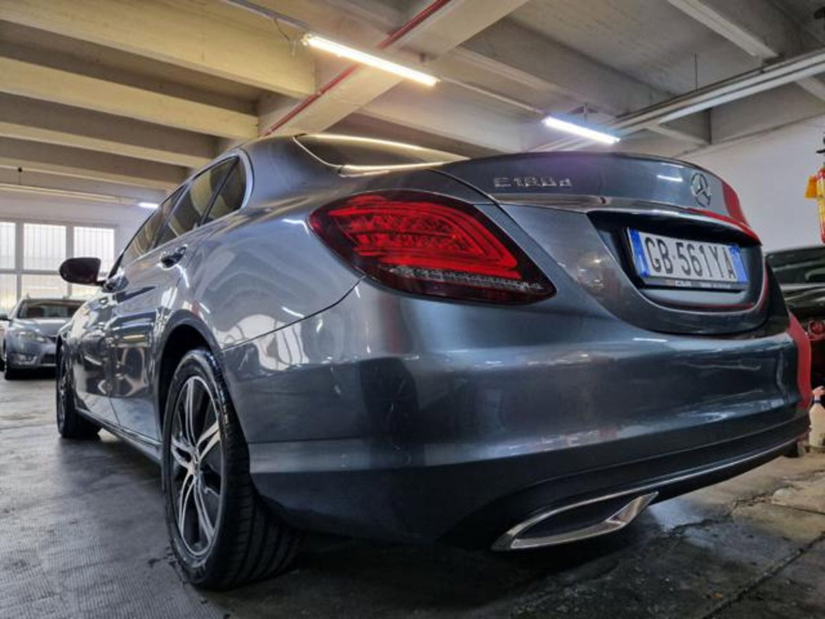 Mercedes-Benz Classe C 180 d Auto Sport (16)