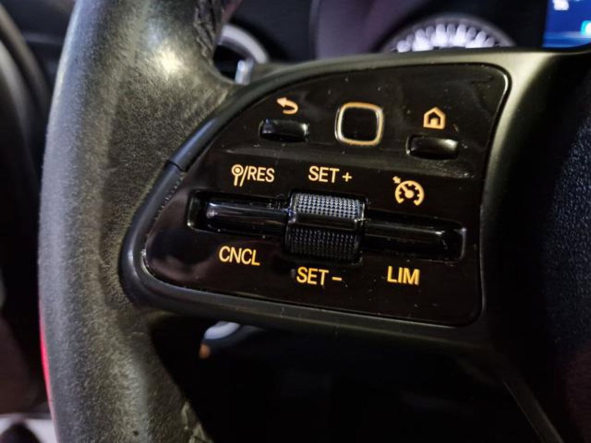 Mercedes-Benz Classe C 180 d Auto Sport (19)