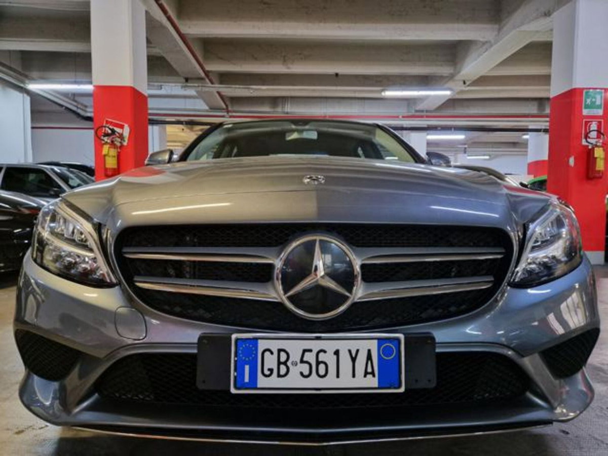 Mercedes-Benz Classe C 180 d Auto Sport (2)