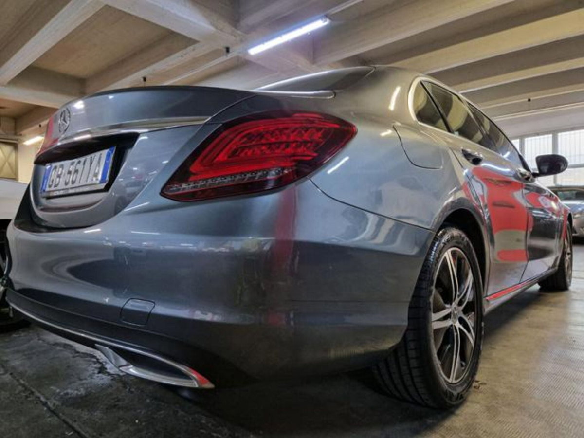 Mercedes-Benz Classe C 180 d Auto Sport (3)