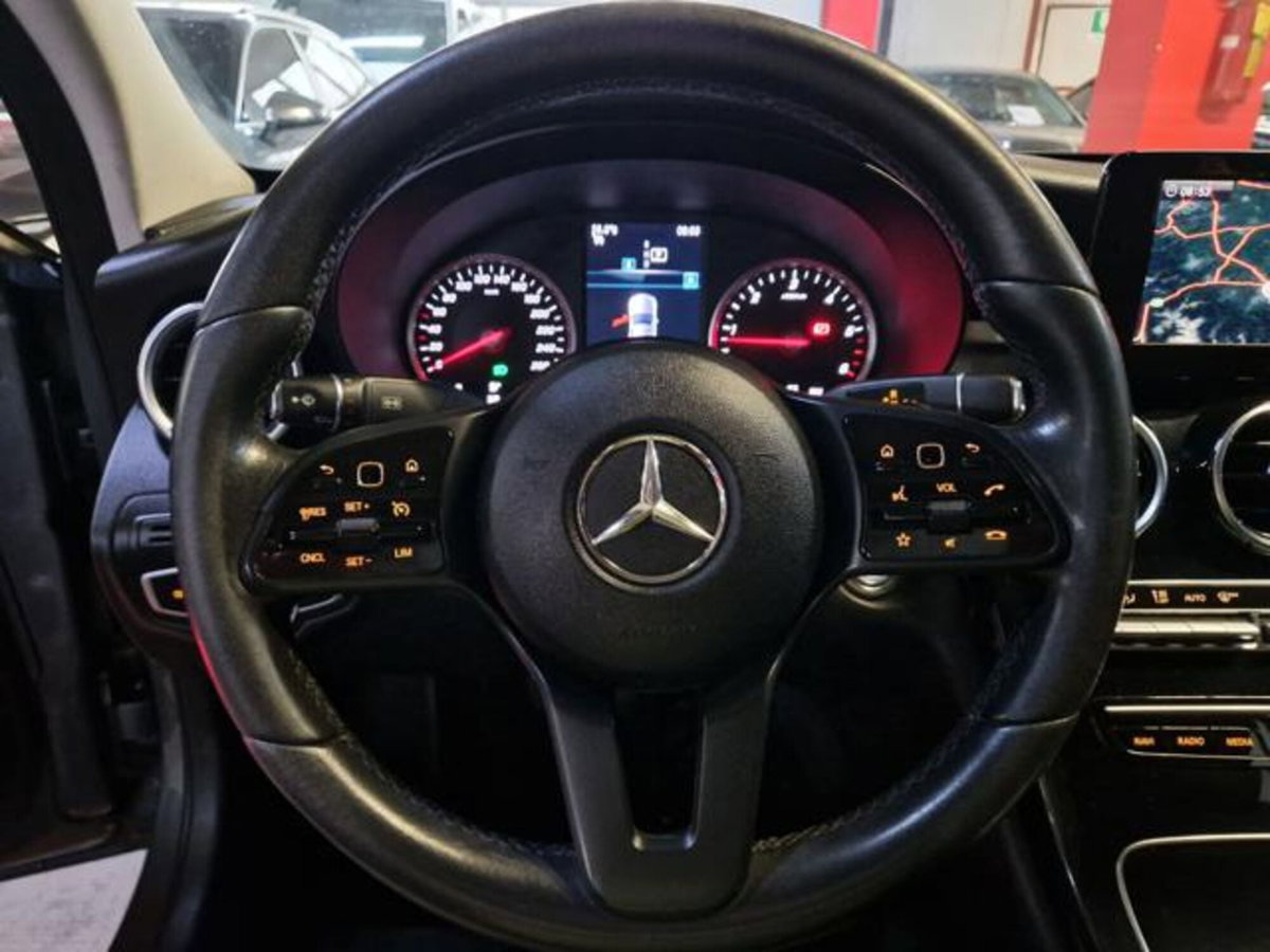 Mercedes-Benz Classe C 180 d Auto Sport (7)