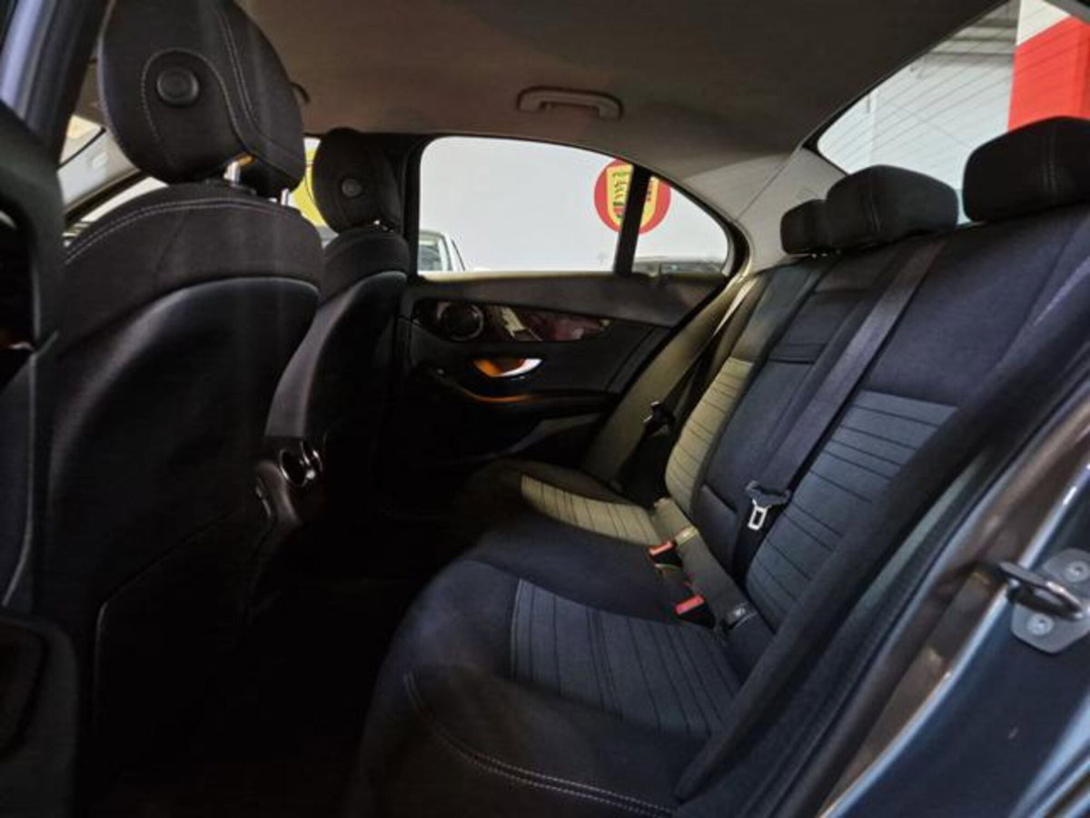 Mercedes-Benz Classe C 180 d Auto Sport (9)