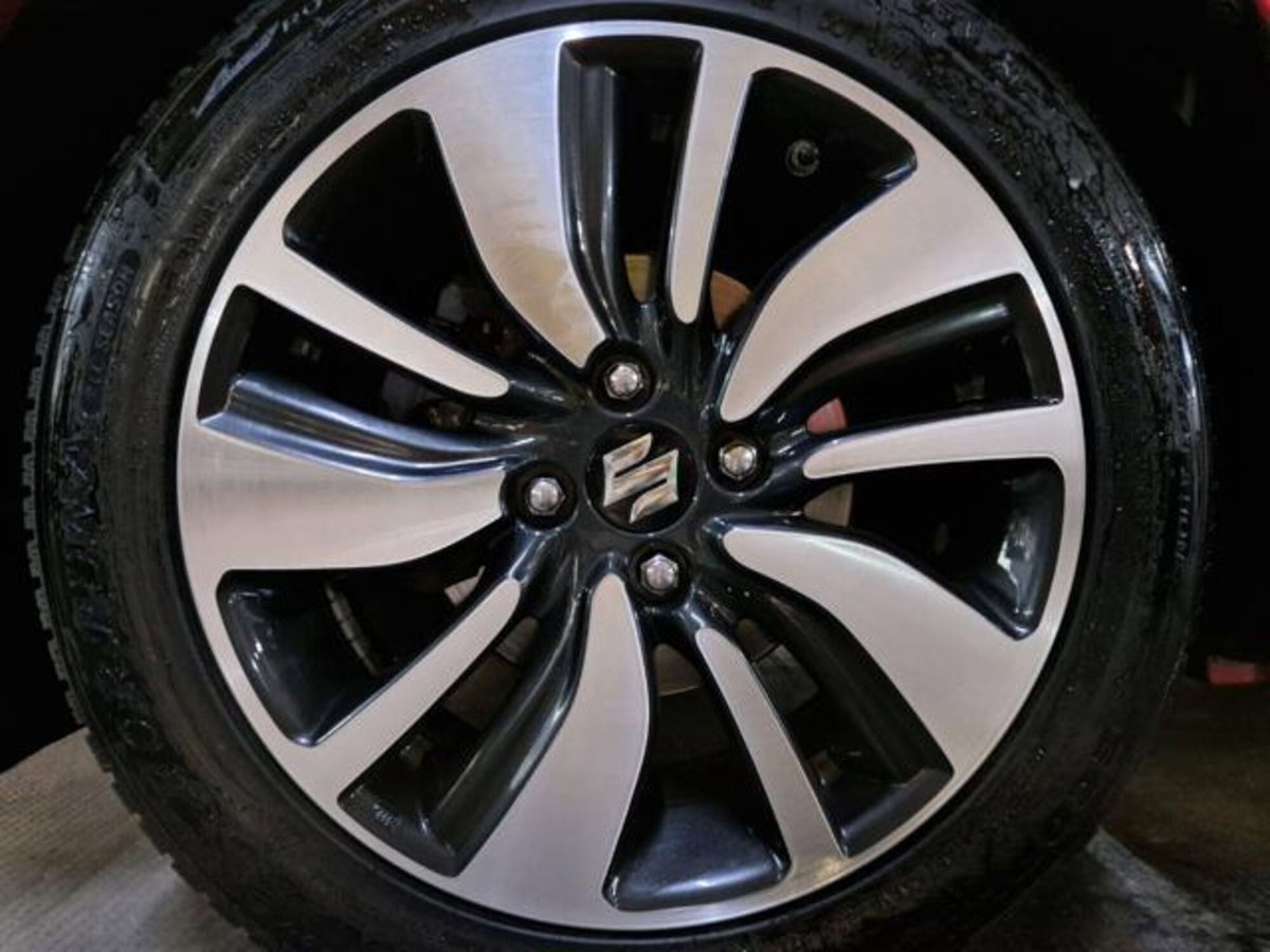 Suzuki Swift 1.0 Boosterjet Hybrid S (6)