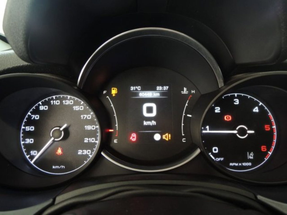 Fiat 500X 1.3 MultiJet 95 CV Club (9)