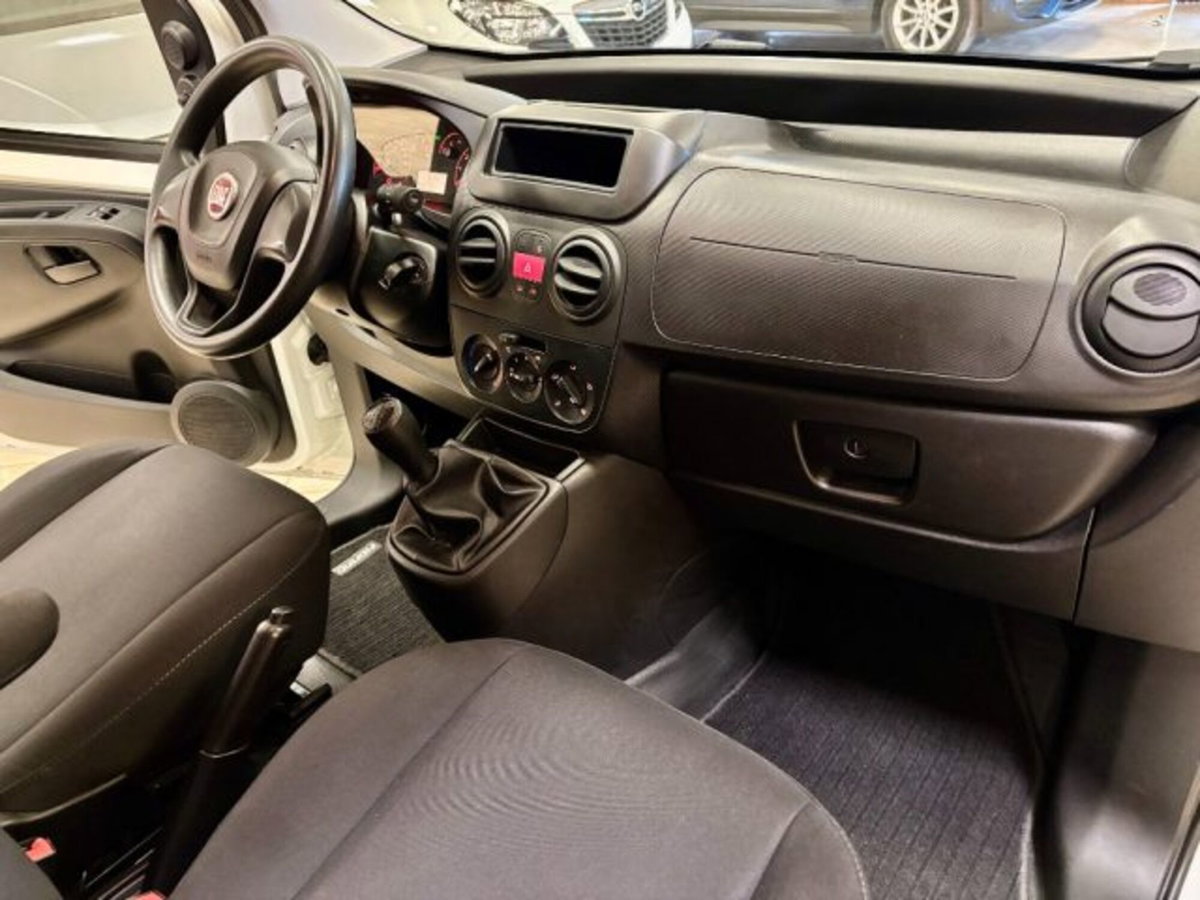 Fiat Fiorino combi N1 1.3 mjt 95cv Adventure (9)