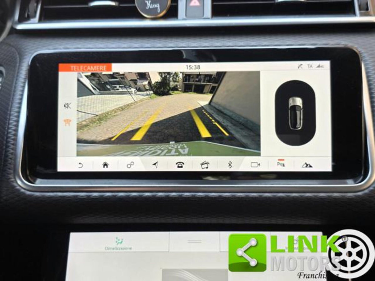 Land Rover Range Rover Velar 2.0D I4 180 CV (12)