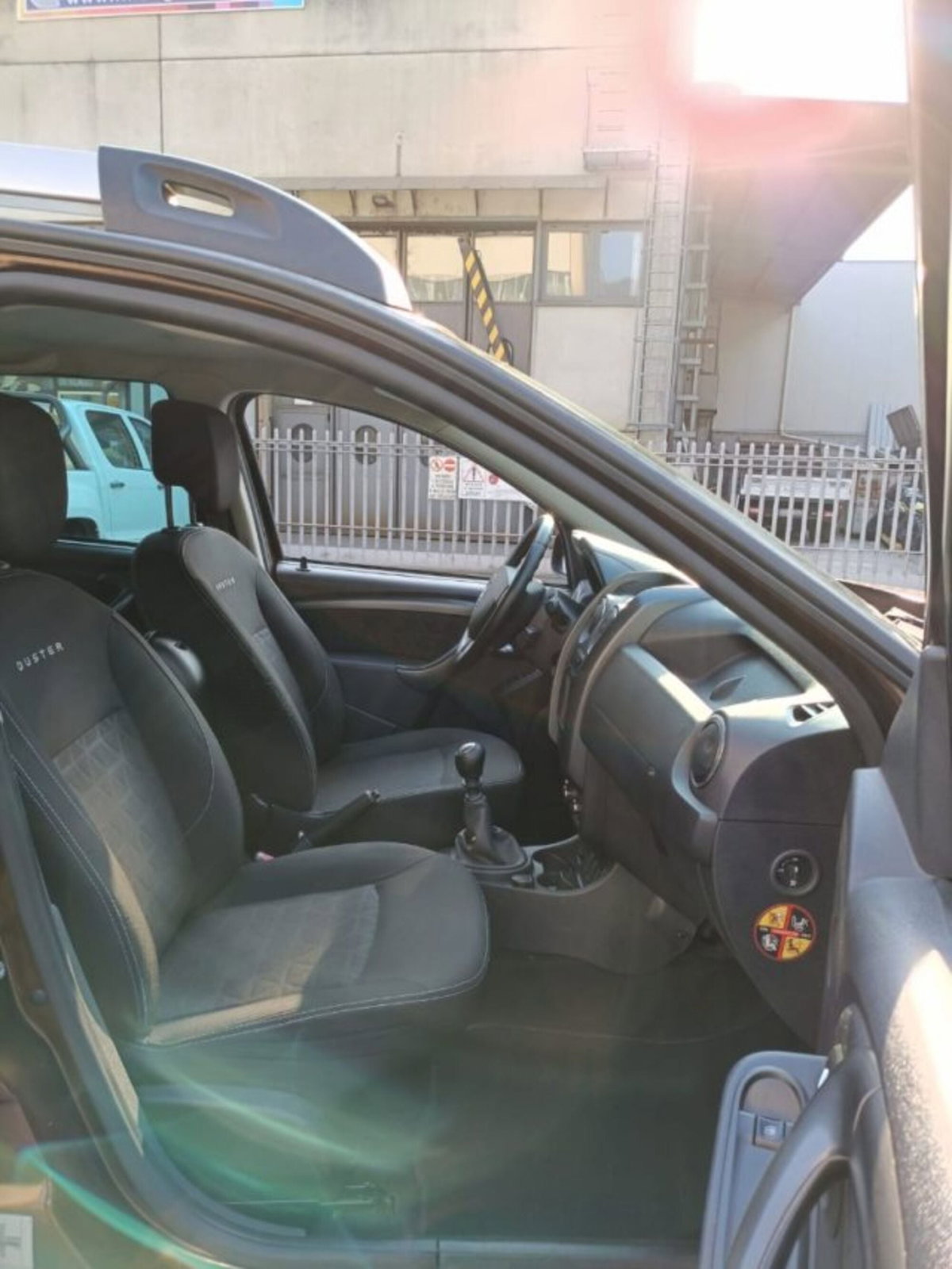 Dacia Duster 1.5 dCi 110CV 4x2 Ambiance (6)