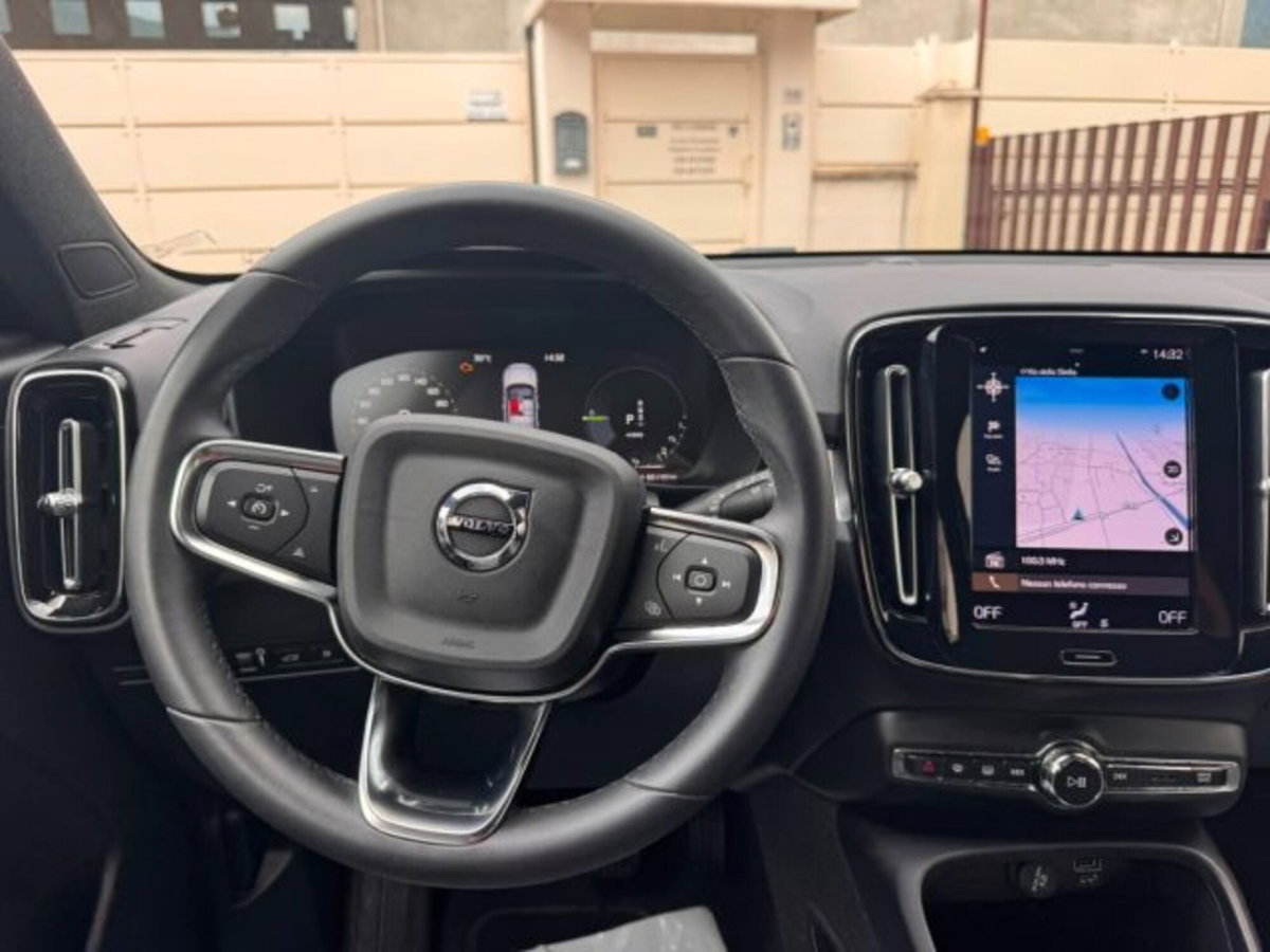 Volvo XC40 T4 Recharge Plug-in Hybrid automatico Plus Bright N1 (11)
