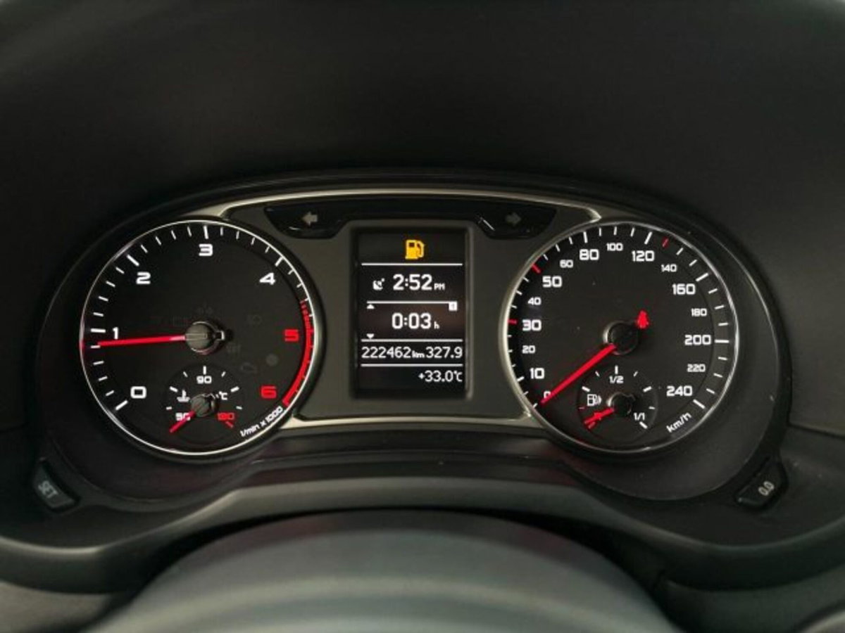 Audi A1 Sportback 1.4 TDI (9)