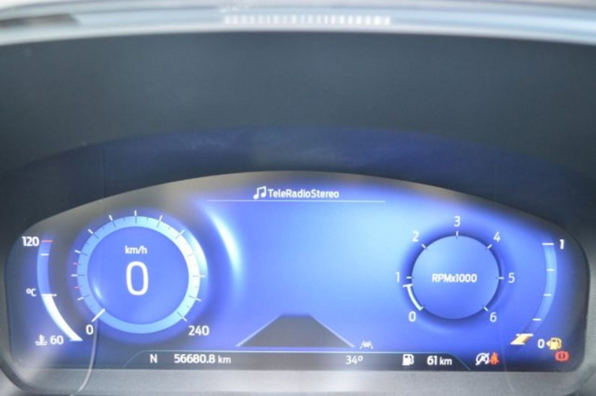 Ford Kuga 1.5 EcoBlue 120 CV 2WD ST-Line (11)