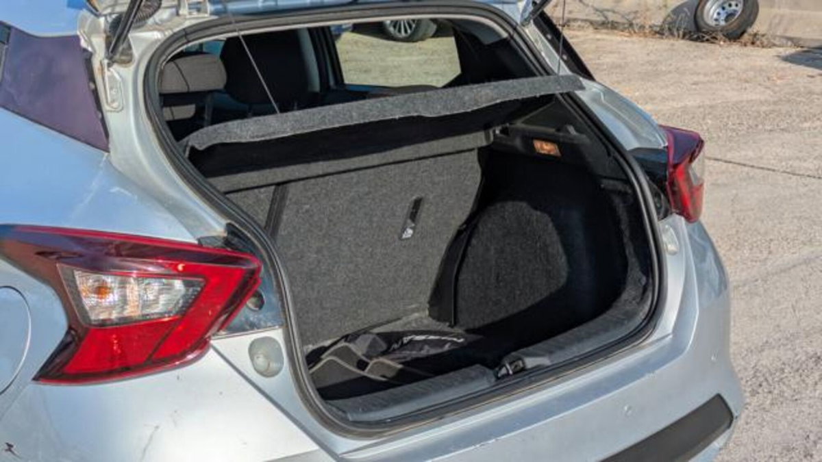 Nissan Micra IG 71 5 porte Visia+ (15)
