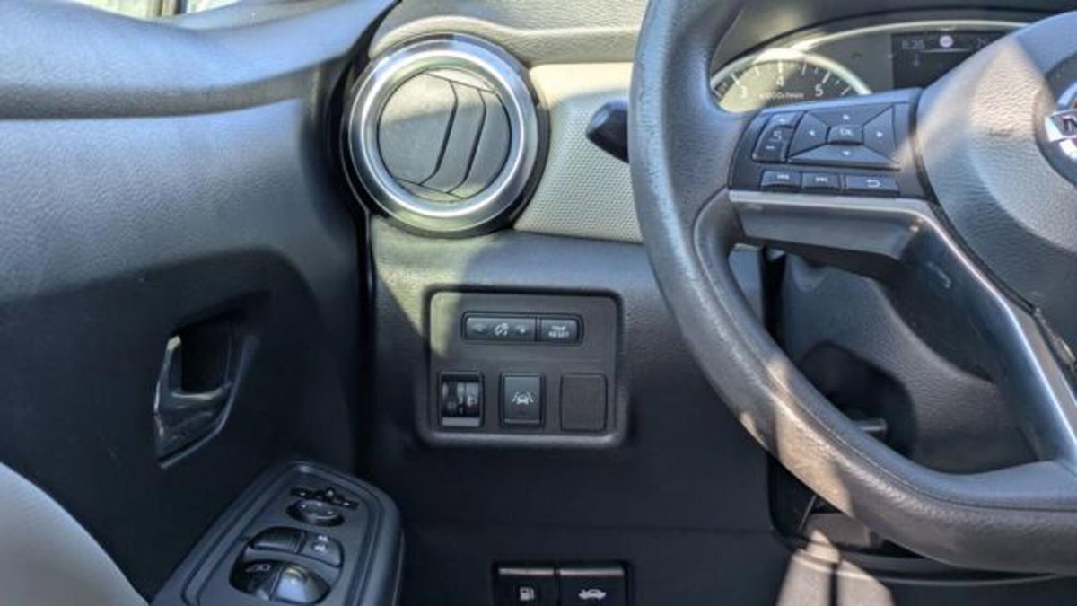 Nissan Micra IG 71 5 porte Visia+ (6)