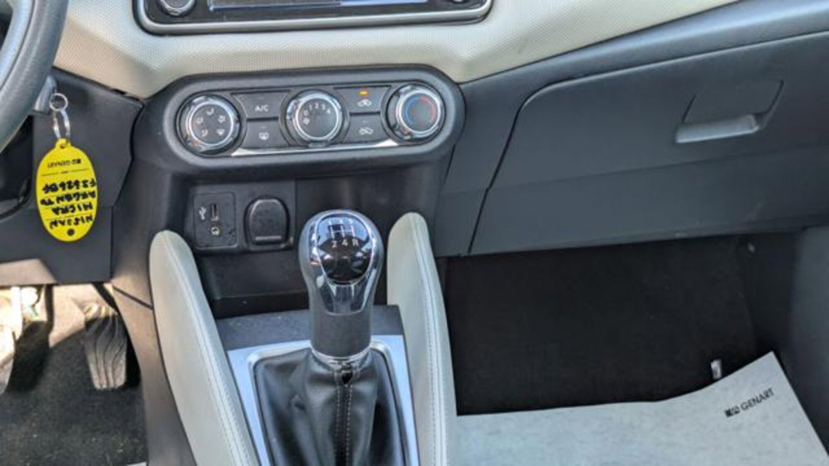 Nissan Micra IG 71 5 porte Visia+ (7)