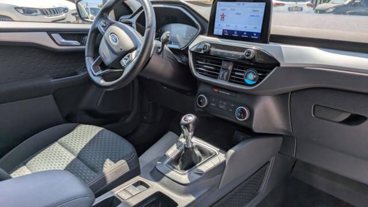 Ford Kuga 1.5 EcoBoost 120 CV 2WD (7)