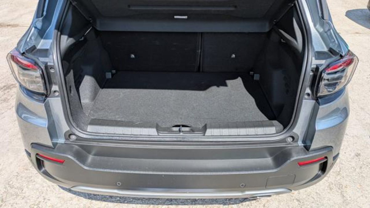 Jeep Avenger 1.2 turbo Altitude fwd 100cv (17)