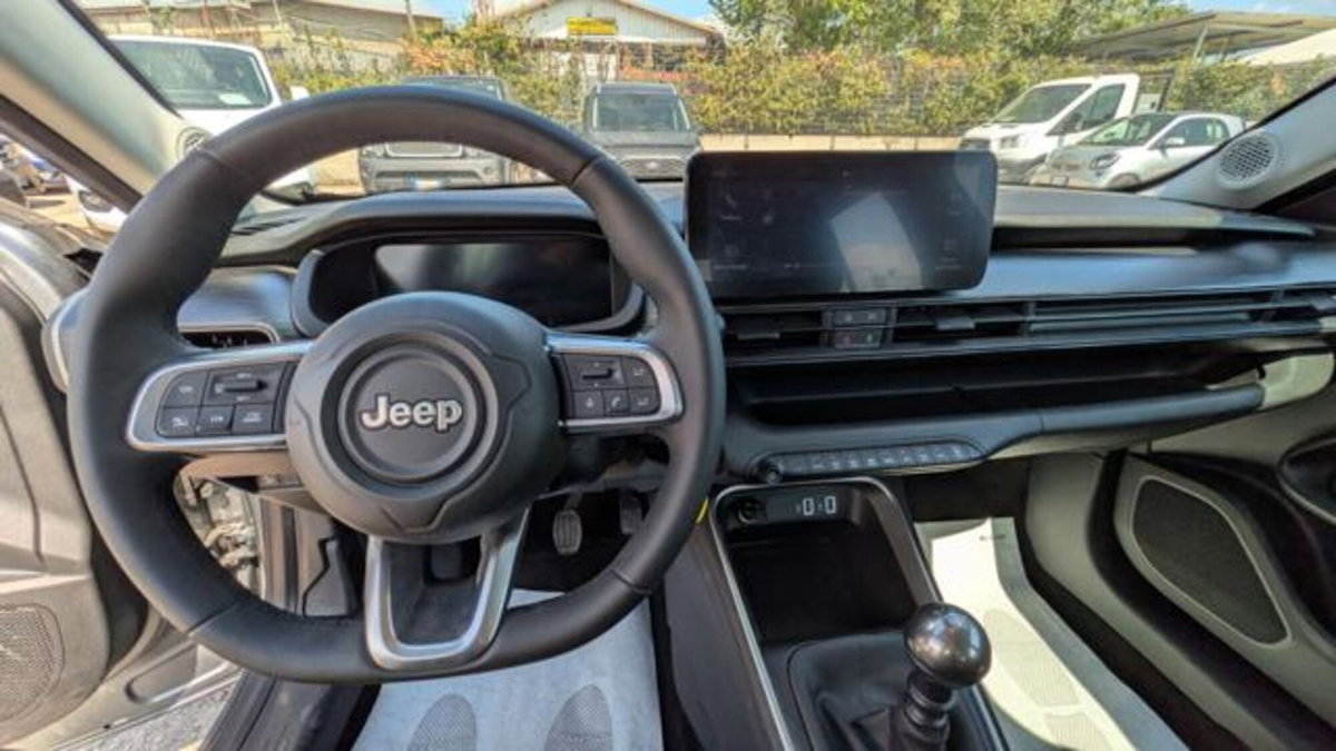 Jeep Avenger 1.2 turbo Altitude fwd 100cv (10)