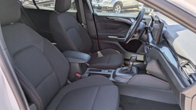Ford Focus 1.0t ecoboost h ST-Line 155cv powershift (14)