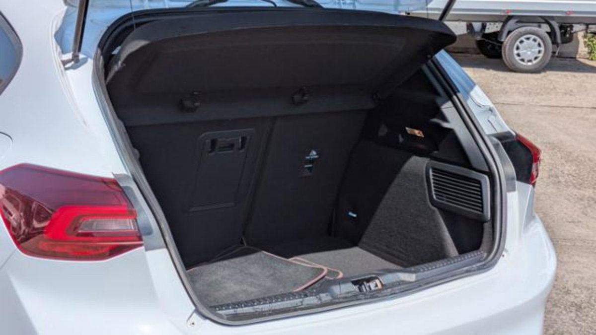 Ford Focus 1.0t ecoboost h ST-Line 155cv powershift (16)