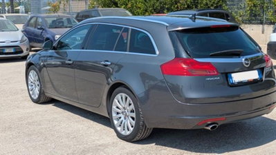 Opel Insignia Station Wagon CDTI 160CV ecoFLESports Cosmo (2)
