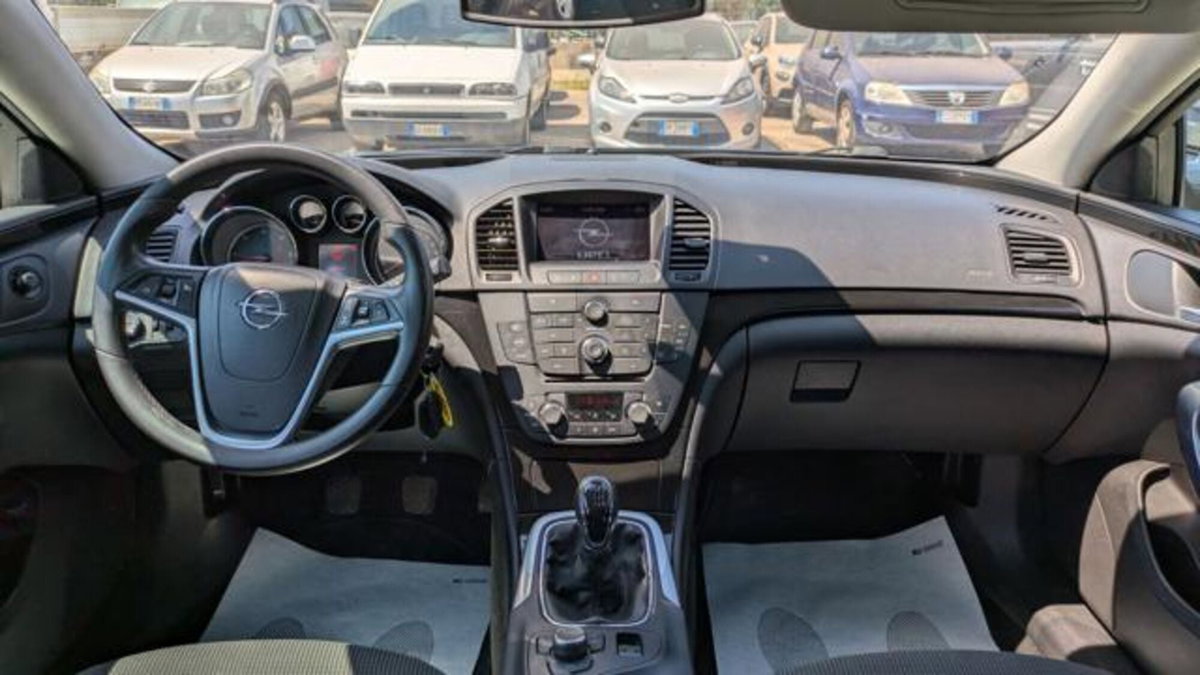 Opel Insignia Station Wagon CDTI 160CV ecoFLESports Cosmo (5)