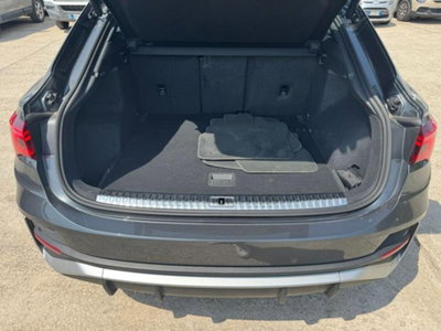 Audi Q3 35 2.0 tdi s-tronic (15)
