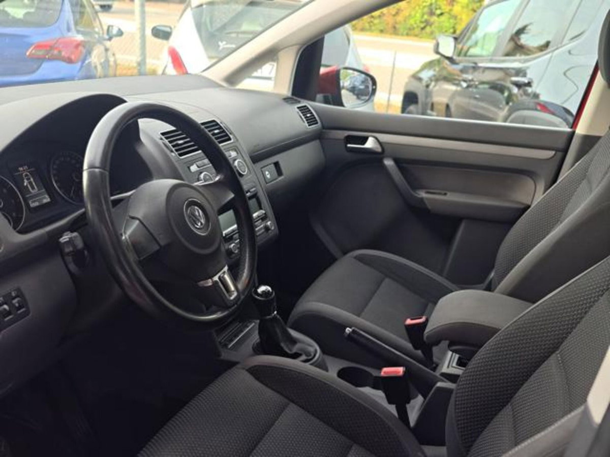 Volkswagen Touran 1.2 TSI Comfortline BMT (7)