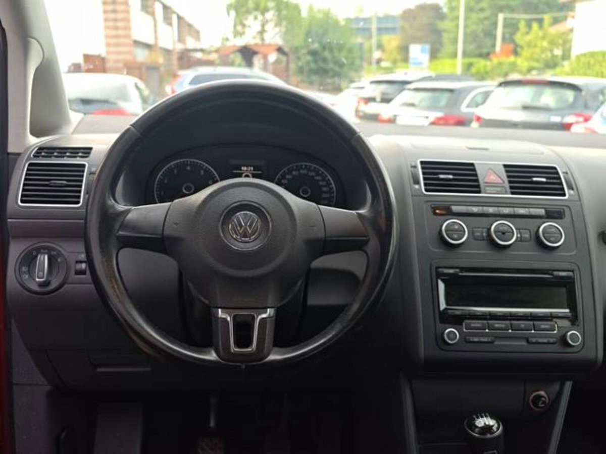 Volkswagen Touran 1.2 TSI Comfortline BMT (9)