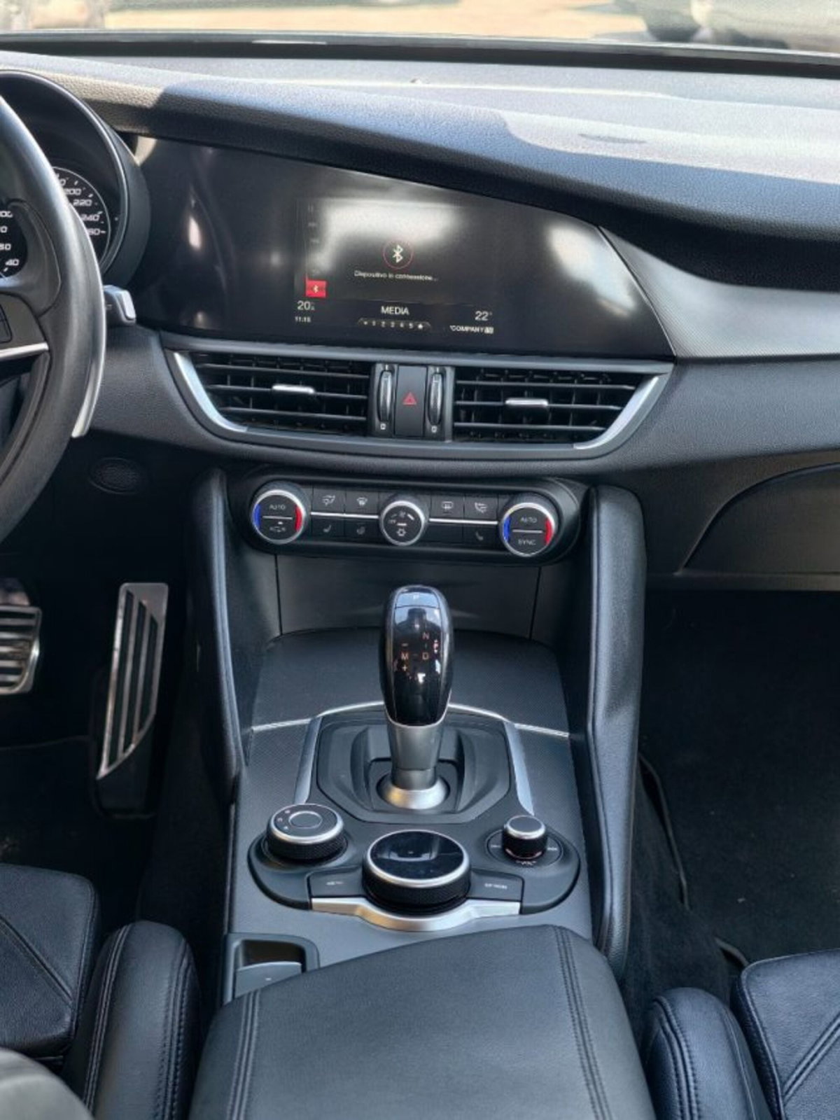Alfa Romeo Giulia 2.2 Turbodiesel 210 CV AT8 AWD Q4 Veloce (13)