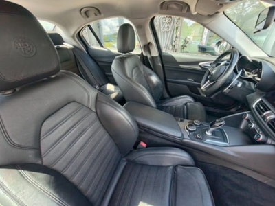 Alfa Romeo Giulia 2.2 Turbodiesel 210 CV AT8 AWD Q4 Veloce (15)