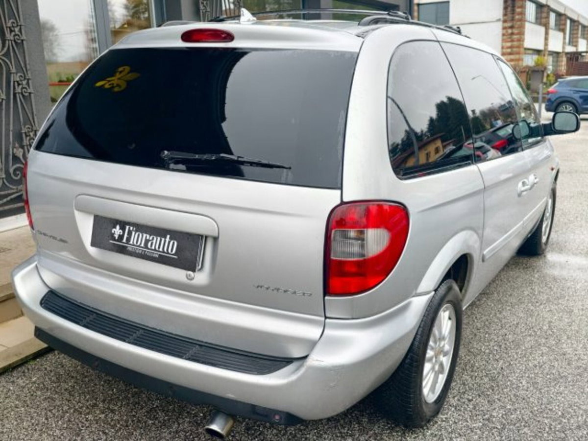 Chrysler Voyager 2.8 CRD cat LX Leather Auto (3)