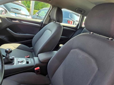 Audi A3 Sportback 1.6 TDI 116 CV Sport (12)