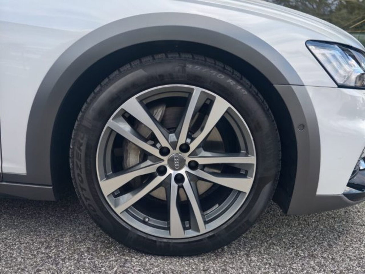 Audi A6 Allroad 50 TDI 3.0 quattro tiptronic (11)