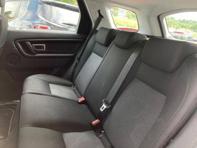 Land Rover Discovery Sport 2.0 TD4 150 CV Dark Edition (15)