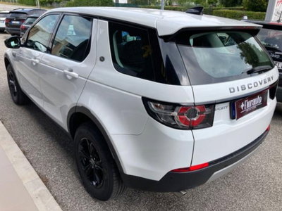 Land Rover Discovery Sport 2.0 TD4 150 CV Dark Edition (5)