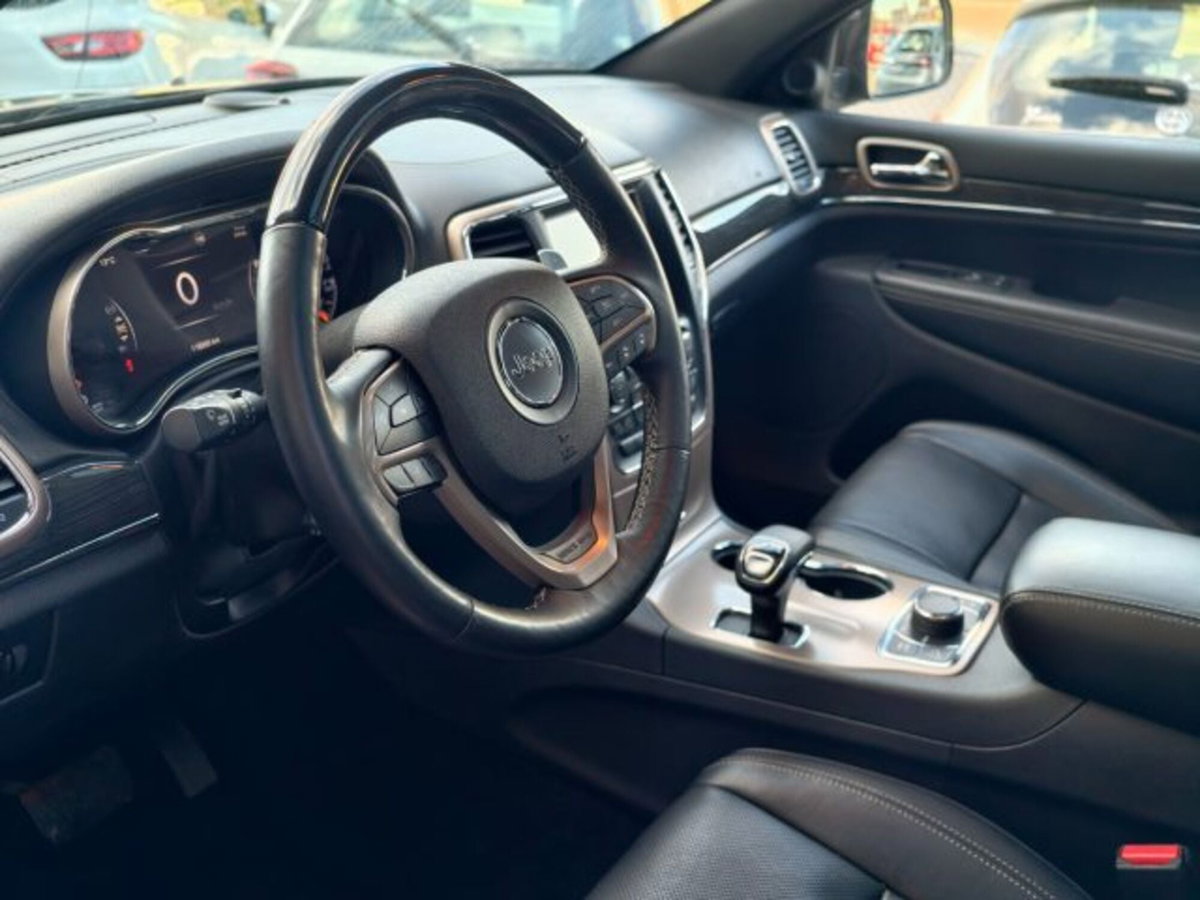 Jeep Grand Cherokee 3.0 V6 CRD 250 CV Multijet II Overland (8)