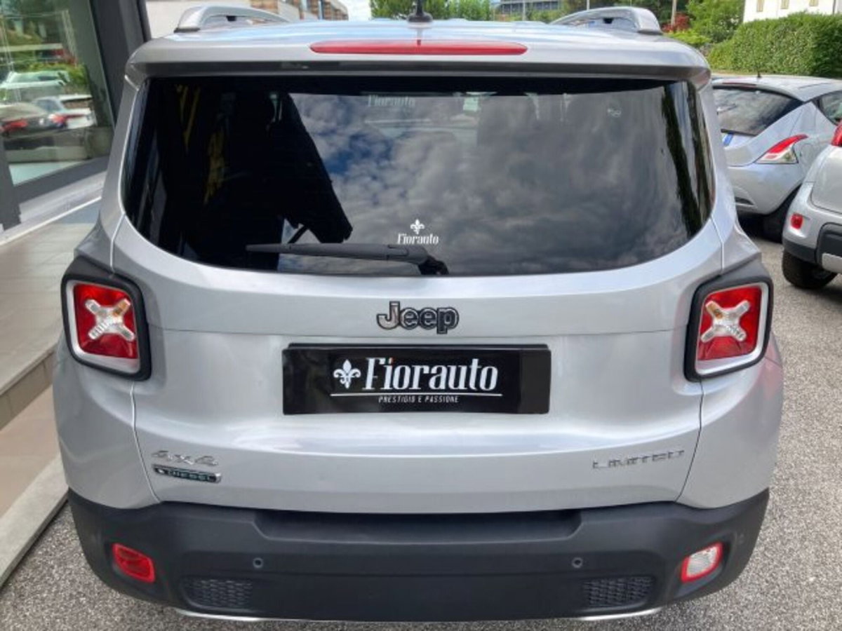 Jeep Renegade 2.0 Mjt 140CV 4WD Active Drive Limited (5)