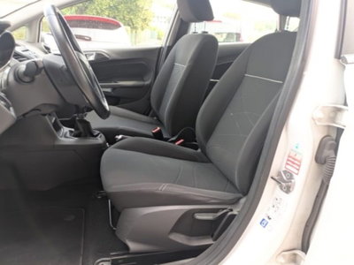 Ford Fiesta 1.4 5p. Bz.- GPL Titanium (10)