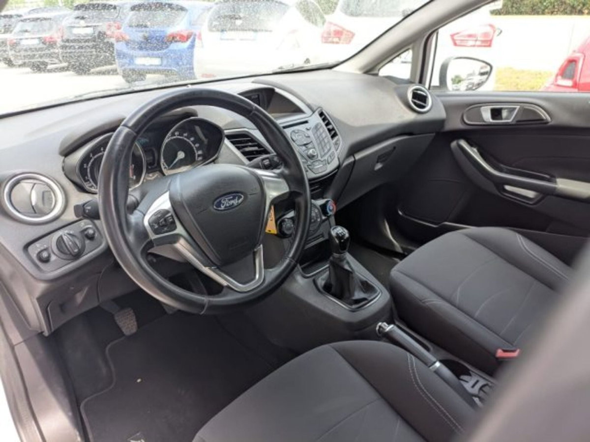 Ford Fiesta 1.4 5p. Bz.- GPL Titanium (12)