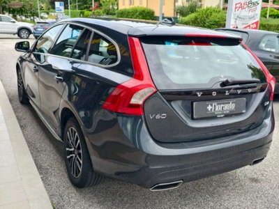 Volvo V60 D4 R-design Momentum (6)