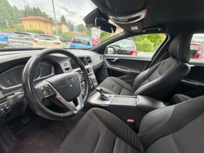Volvo V60 D4 R-design Momentum (9)
