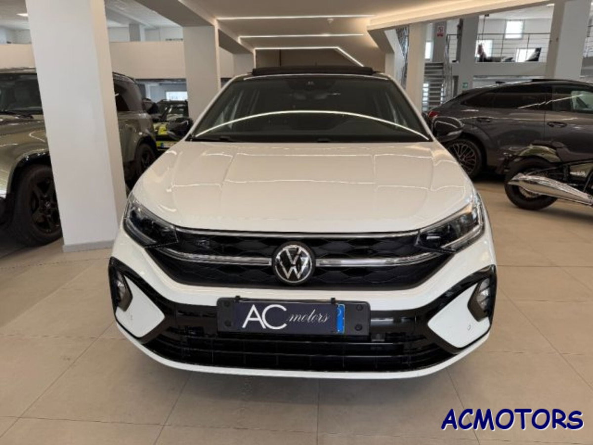 Volkswagen Taigo 1.0 TSI 110 CV DSG R-Line (7)