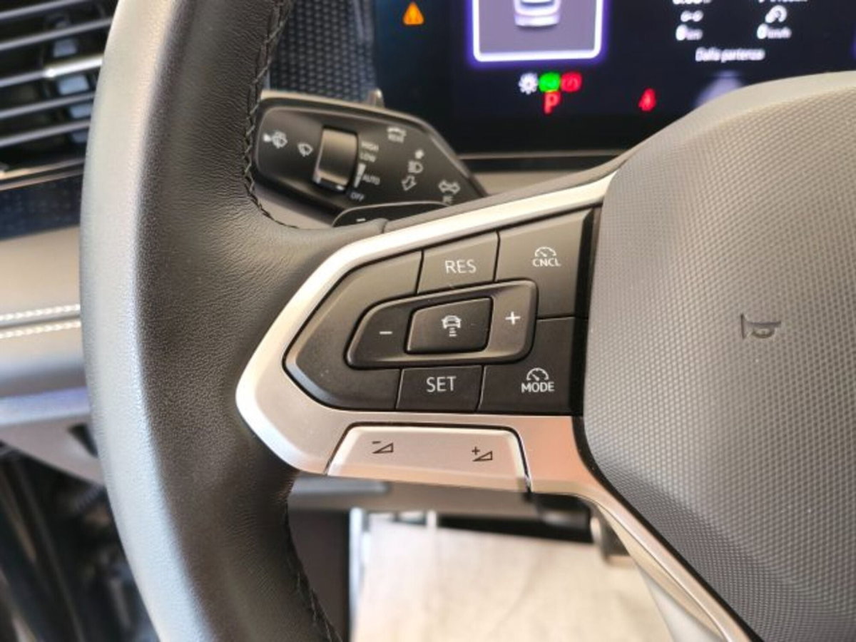 Volkswagen Tiguan 1.5 etsi Edition 130cv dsg (19)