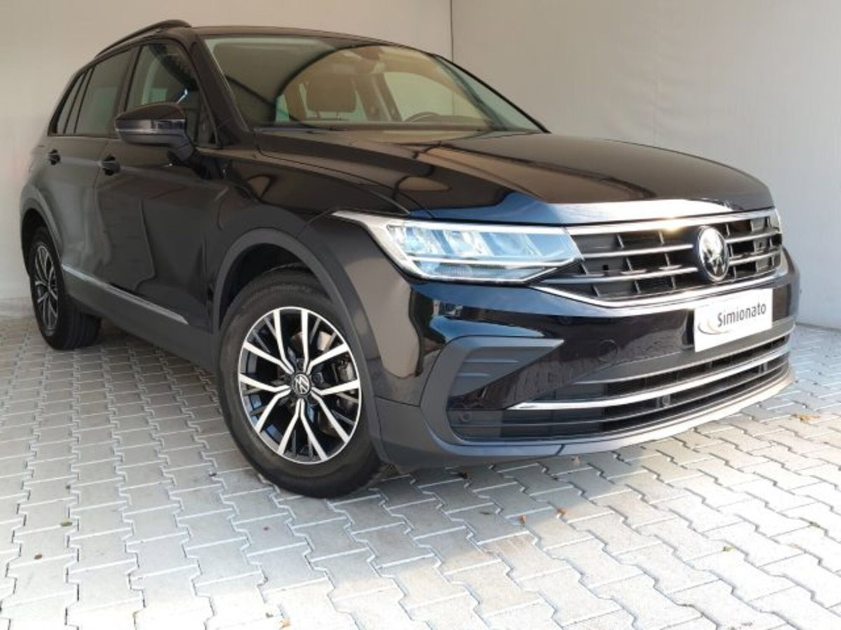 Volkswagen Tiguan 2.0 TDI 150 CV SCR DSG 4MOTION Life (3)