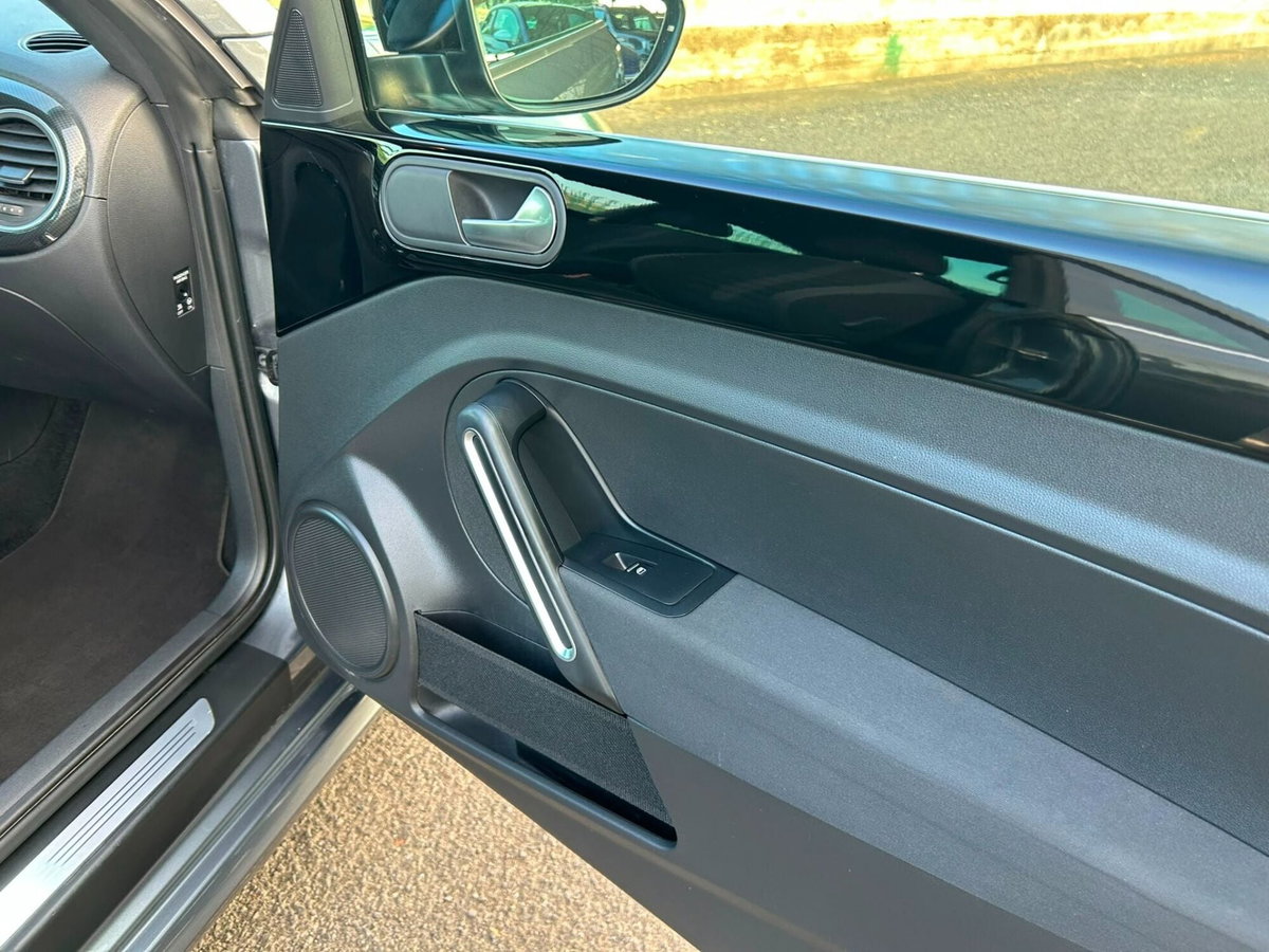 Volkswagen Maggiolino 1.4 TSI DSG Sport BlueMotion Technology (19)