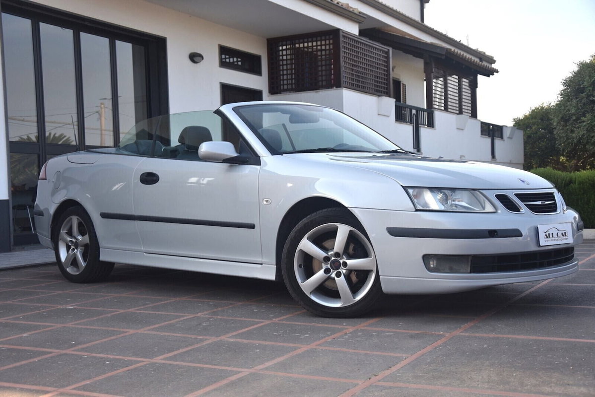 Saab 9-3 Cabrio 1.9 TiD 16V DPF Vector Sentronic