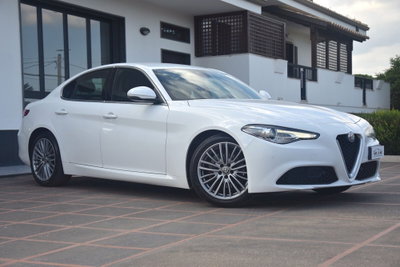 Alfa Romeo Giulia 2.2 Turbodiesel 190 CV AT8 Executive usata