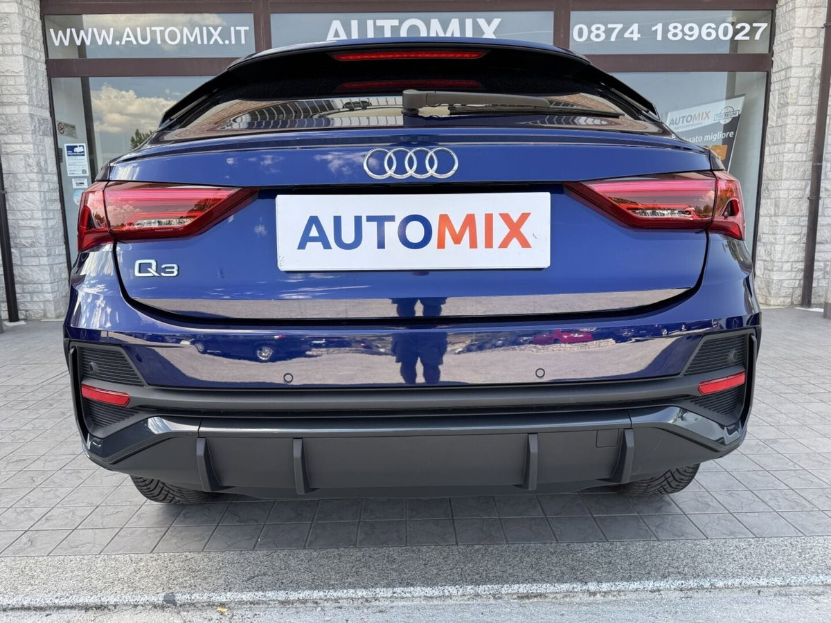 Audi Q3 Sportback 45 TFSI e S tronic Business Plus (16)