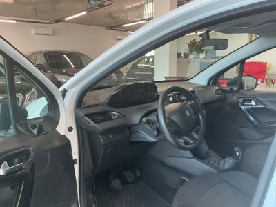 Peugeot 208 VTi 82 CV 5 porte Active (11)
