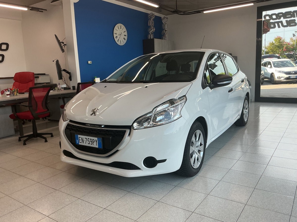 Peugeot 208 VTi 82 CV 5 porte Active (2)