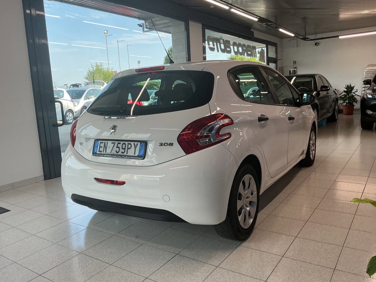 Peugeot 208 VTi 82 CV 5 porte Active (8)